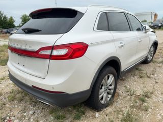 2016 Lincoln MKX Premiere - Exterior Rear Right Corner Image